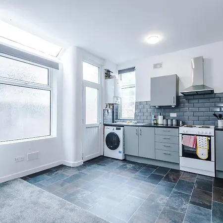 Large 4 Bed House Sleeps 8 By Host A Holiday home
