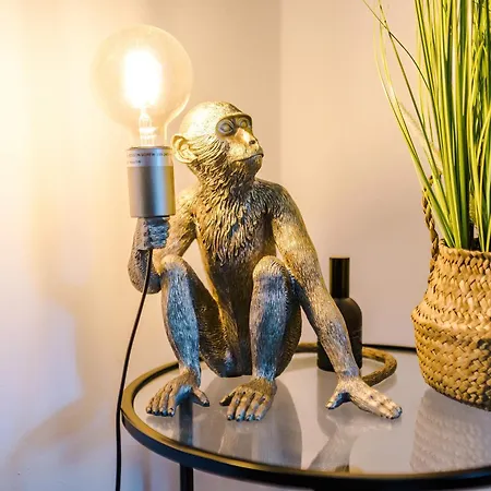 Large 4 Bed House Sleeps 8 By Host A Манчестер