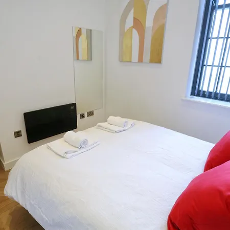 Pass The Keys Beautifully Restored 3 Bed Flat In Centre Mánchester