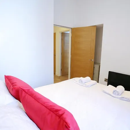 Apartman Beautifully 3bed Restored - Pass The Keys *