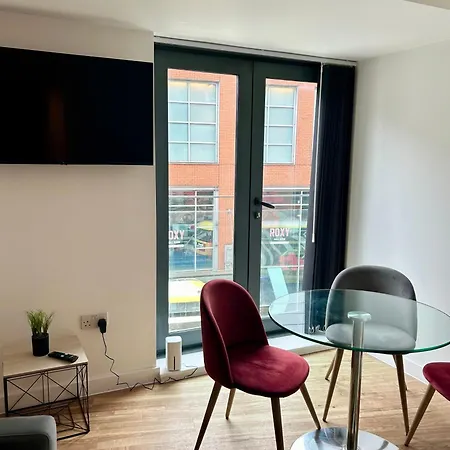 One Bed Flat In The Heart Of Centre * Μάντσεστερ