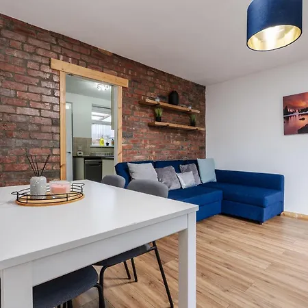 Long 3br House With Parking Feriehus Manchester