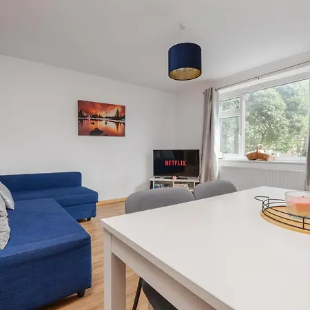Long 3br House With Parking Feriehus *