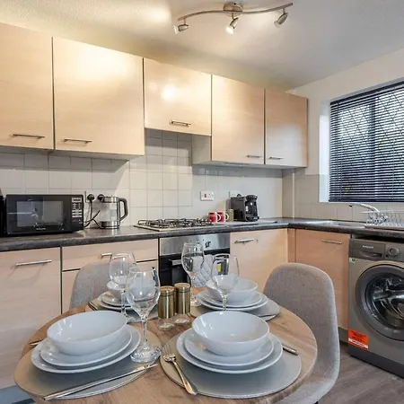 Entire Home With Free Parking Near Old Trafford, Media City & City Centre Nyaraló Manchester