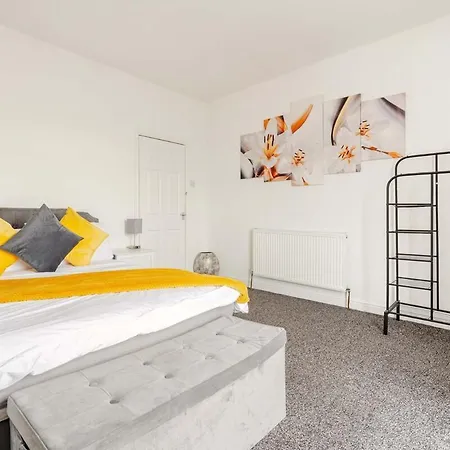 2 Min Walk Etihad Stadium & Coop Arena - 3br, Free Parking * マンチェスター