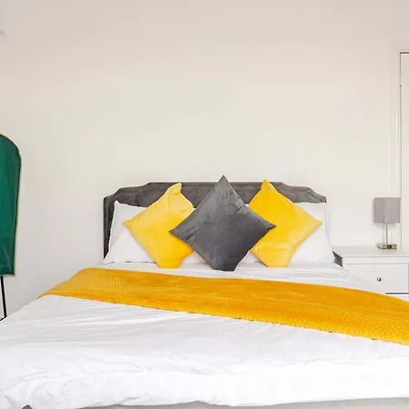 2 Min Walk Etihad Stadium & Coop Arena - 3br, Free Parking マンチェスター