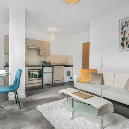 Old Trafford With Free Parking