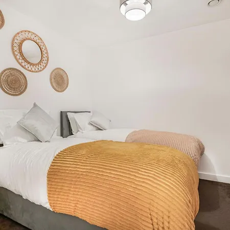 Old Trafford With Free Parking Μάντσεστερ