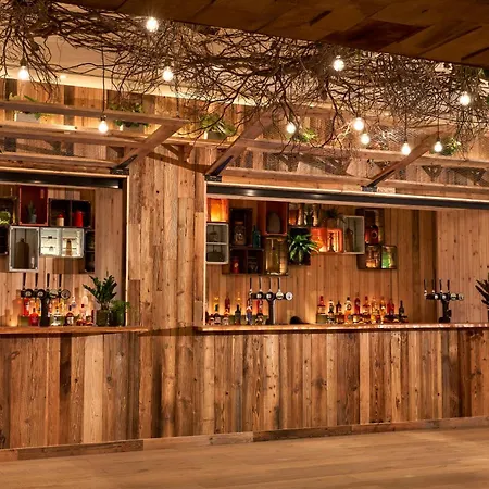 Hotell Treehouse 4*