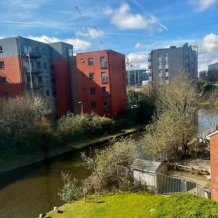 Appartamento Serene 2-bed Flat With Canal Views - Coop Live & Ethiad *