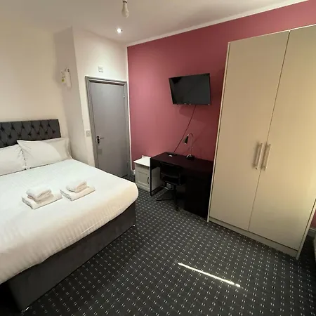 Landcross Co-living - Private Self-cater מנצ'סטר