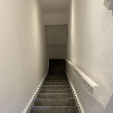 Stretford - Sleeps 6 - Wifi - Parking - Near Stadium