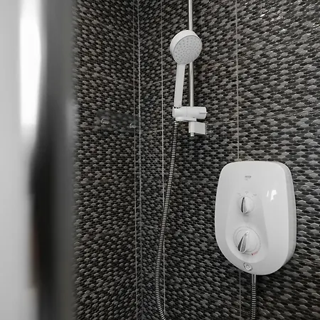 Spacious 4bd 3bt - Etihad - Coop - Pool Table - Free Parking * Manchester