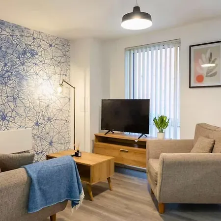 Apartment New Halo Nest - Modern & Comfortable