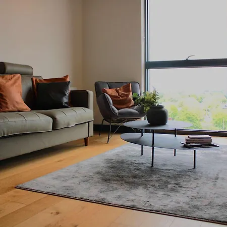 Marron 2br & Walks 아파트 *