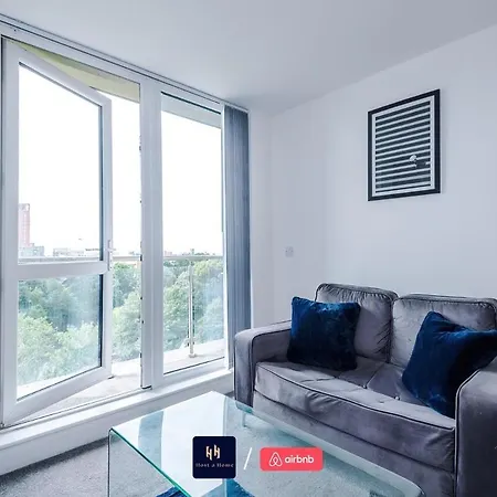 Salford With Free Wifi, Parking & Ideal For Contractors