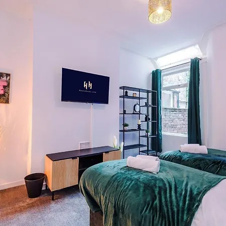 Discounted Month Contractor Parking Wi-fi Sleeps 8