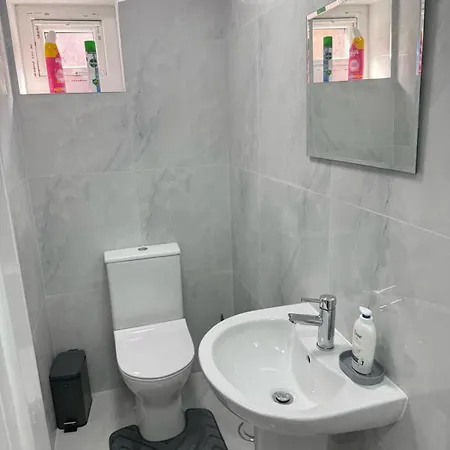 Rest Nest Uk House Holiday home *