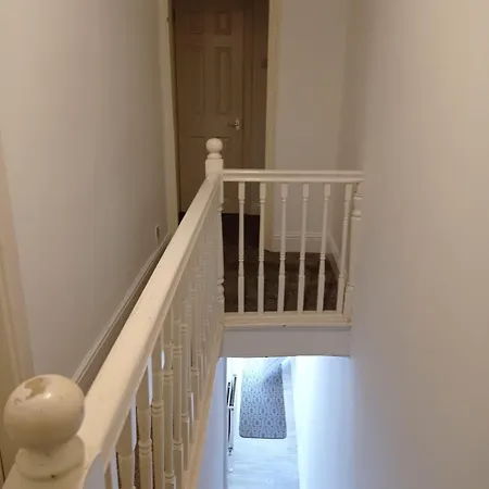 Double-bedroom In The Heart Of Salford Perfect For Short Lt1 بيت ضيافة