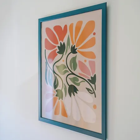 Casa vacanze Stunning In Salford With Free Parking, Office, Pool & Ping Pong Table Manchester