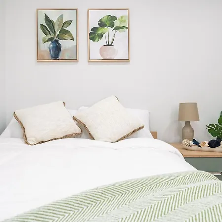 The House Guest house