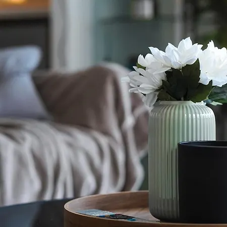 Chic 2br Balcony Centre Near Station Manchester