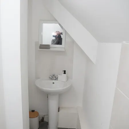 Lejlighed Affordably Elegant Close To Coop Live, Etihad Stadium And Centre *