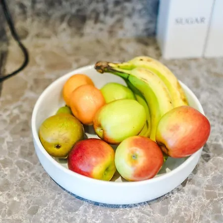 Apartment Monthly Special Salford Fully Equipped Kitchen Wifi Manchester