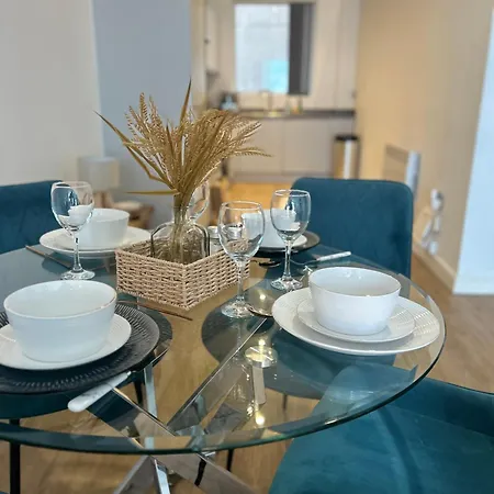 Spacious - Next To Ao Arena & Picadilly Station - Local Attractions - Free Parking דירה *