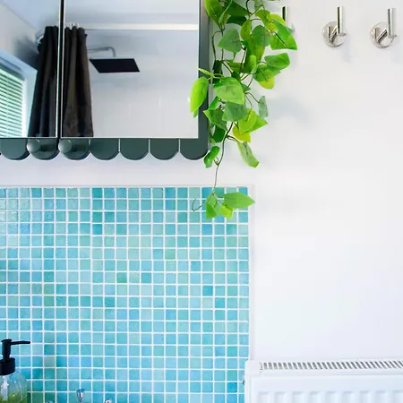 Comfy 3br - Near Deansgate - Perfect For Work, Leisure & Stadium Visits With Parking *