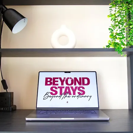 Comfy 3br - Near Deansgate - Perfect For Work, Leisure & Stadium Visits With Parking