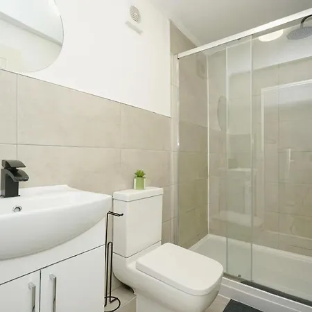 Modern By Arndale Center * Manchester