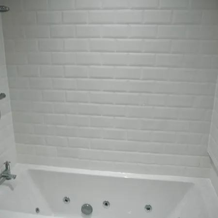 Spacious 1 Bed Near Etihad Appartement *