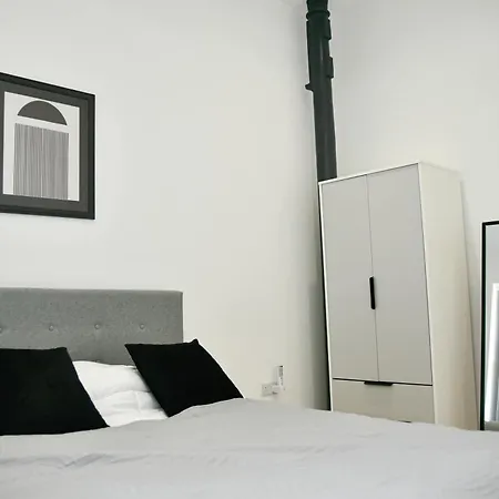 Apartamento Spacious 1 Bed Near Etihad