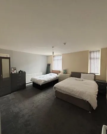 Apartment In Old Trafford *