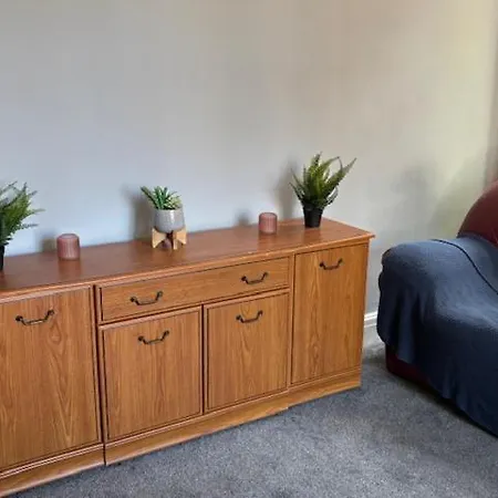 Apartment In Old Trafford