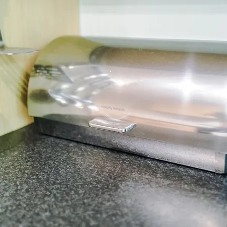 Lägenhet Stunning Townhouse In Salford, Free Parking, Pool Table, Table Tennis, 4bedrooms *