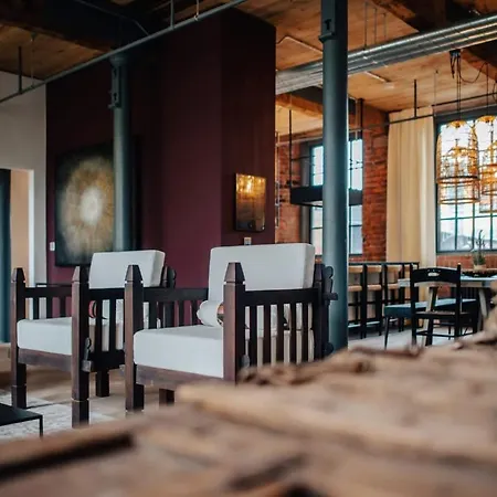 Africana At The Heim Daire *