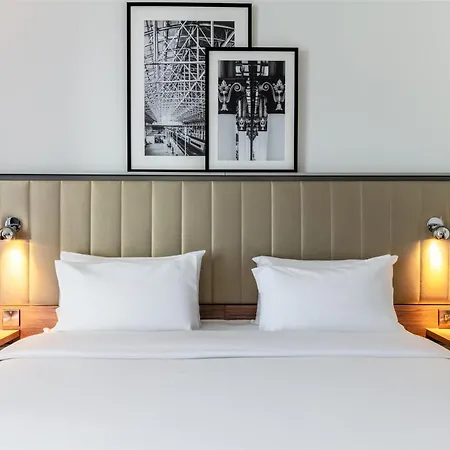 Radisson Centre, A Verified Net Zero Hotel 4*