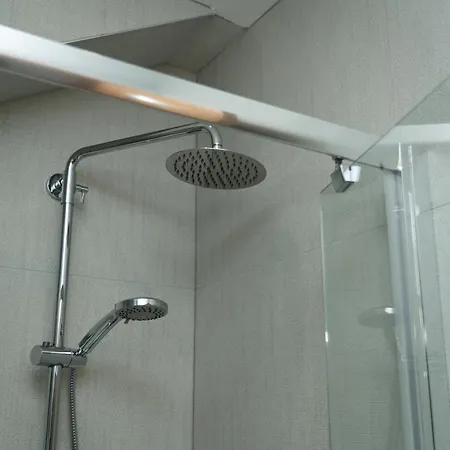 4 Bed Failsworth - 3 Bathrooms - Free Parking - Ideal For Contractors & Families 曼彻斯特