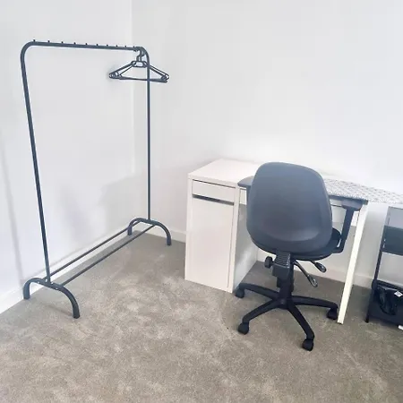 公寓 Sleeps 4 Ensuite - Parking & Cityview *