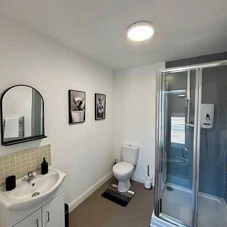The Failsworth Collection - Stylish With Free Parking Apartment Manchester