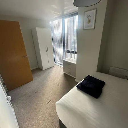 Beehosting Adelphi Wharf Manchester