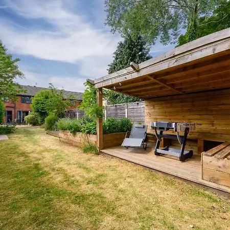 Сasa de vacaciones 3 Bed Stockport By Superhost