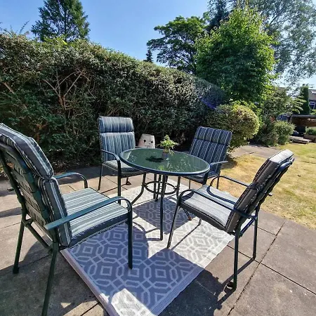 3 Bed Stockport By Superhost *