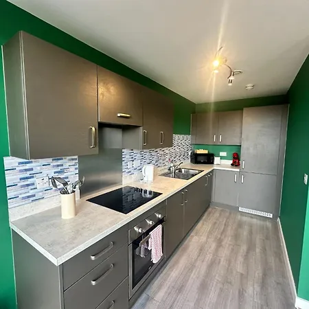 Beehosting Adelphi Wharf Apart Otel