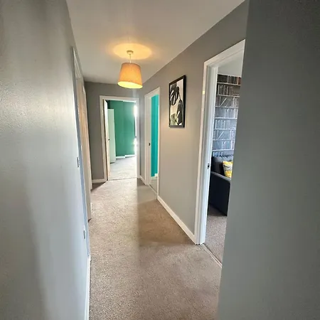 Beehosting Adelphi Wharf 4*