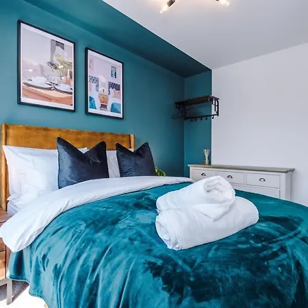 Apartment Stunning 3-bdrm House In Manchester-modern&comfort Manchester