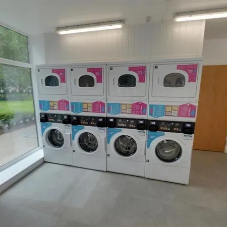 Birley Halls Met 맨체스터