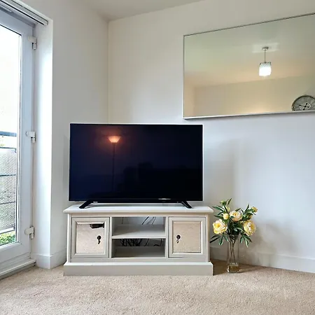 Lägenhet Cozy & Charming In Mcr